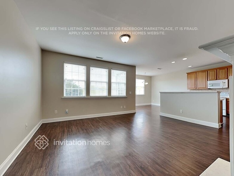 Building Photo - 208 Edgecroft Way