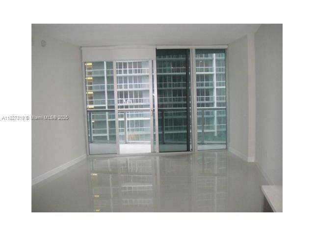 Building Photo - 495 Brickell Ave