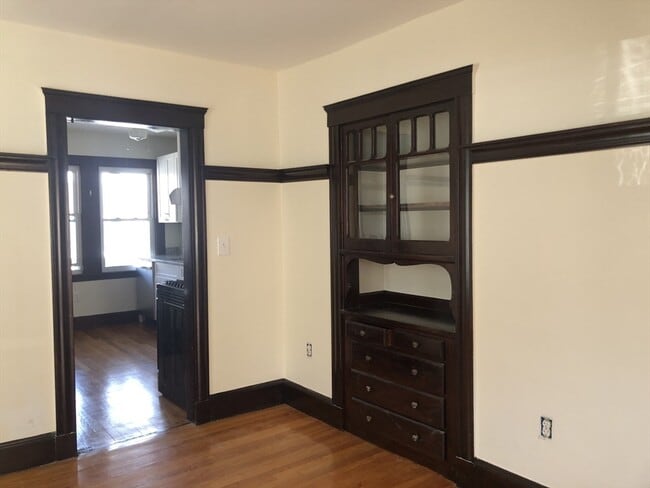 Building Photo - 51 Breck Ave