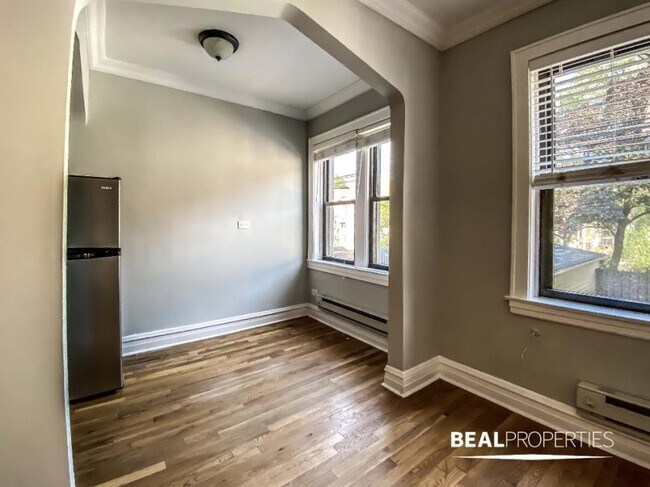 Building Photo - 0 bedroom in CHICAGO IL 60640