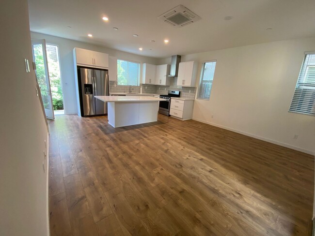 Building Photo - Spacious 3 Bedroom Home at The Mills at Br...