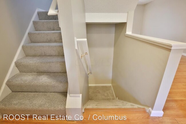 Building Photo - 2 br, 1.5 bath House - 5643 Great Woods Blvd