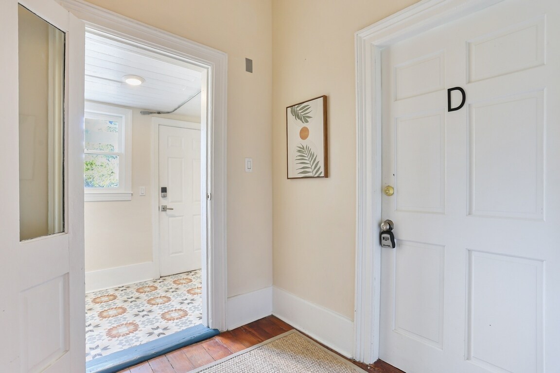 Building Photo - 303 W Park Ave