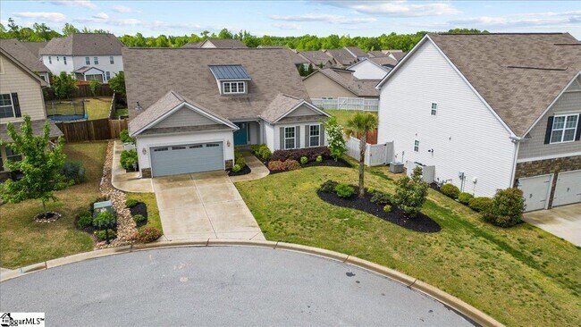 Building Photo - 906 Deephallow Pl