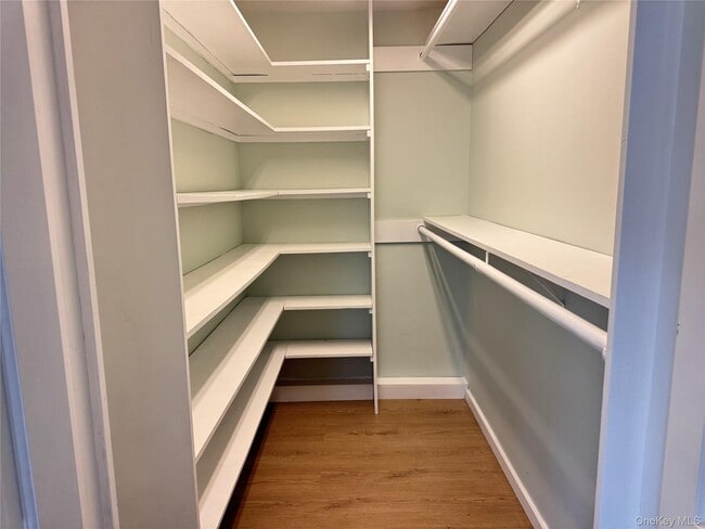 Building Photo - 129 Spring Ln