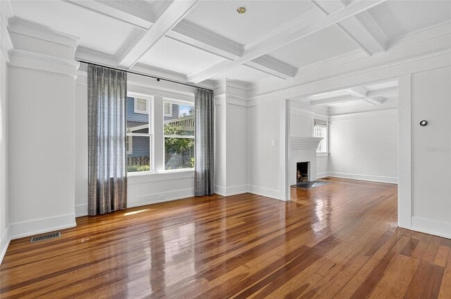 Building Photo - 3003 W Harbor View Ave