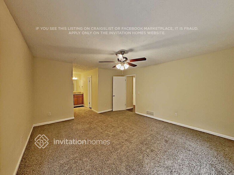 Building Photo - 3621 N Hampton Dr