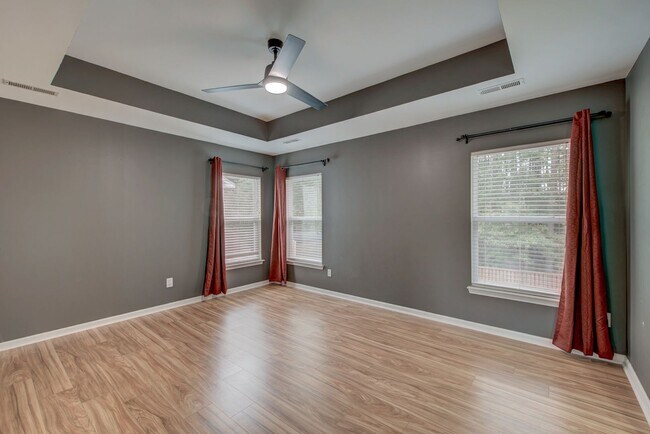 Building Photo - 208 Woodbrook Way