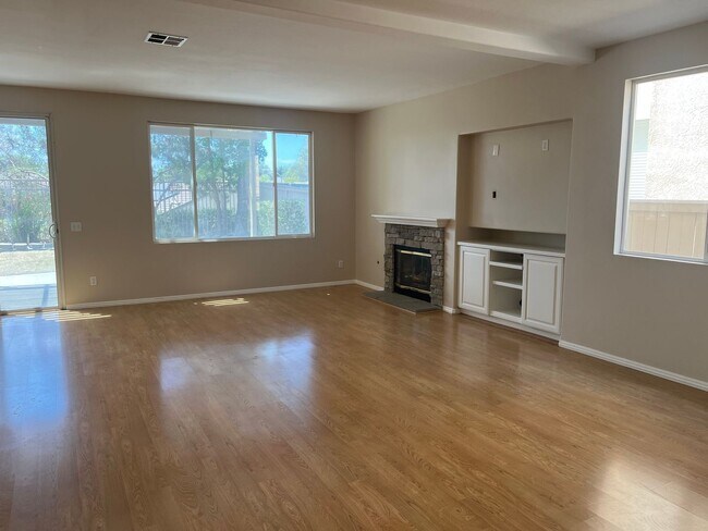 Building Photo - Paloma del Sol 4 bedroom on Cul-de-Sac