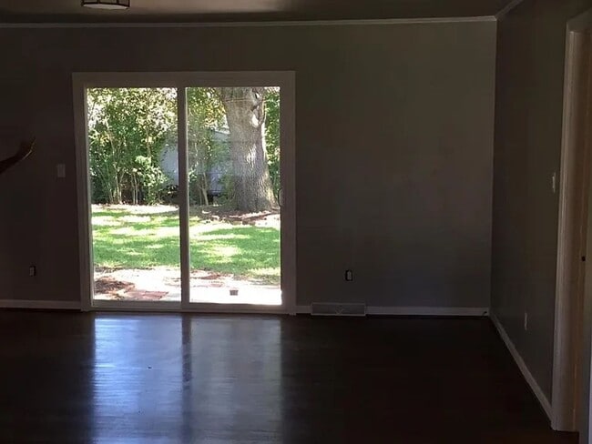 Building Photo - 4 Bedroom 2 Bath House in Northbridge Terrace - West Ashley