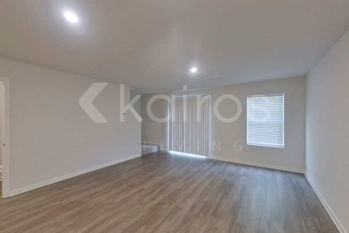 Building Photo - 373 Ironwood Ct