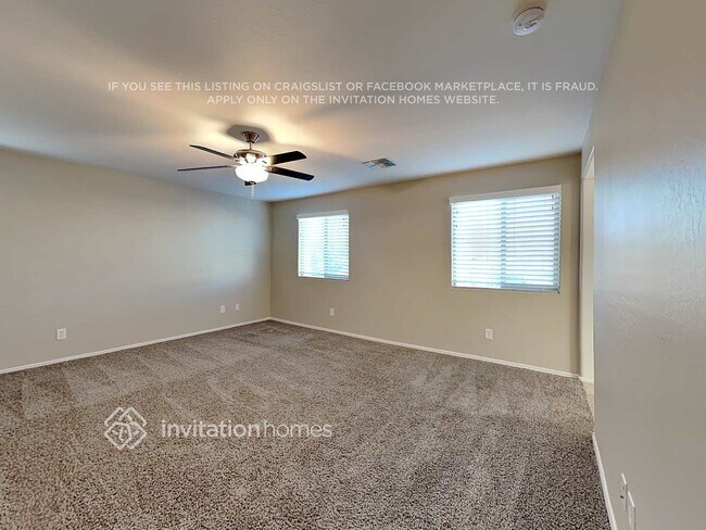 Building Photo - 3331 E Russell St