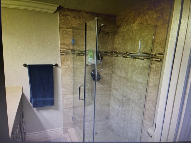 Building Photo - 107 Buttonwood Ln