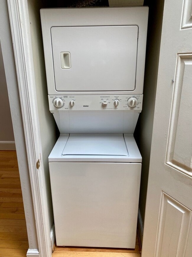 Building Photo - 1521 3rd St NW