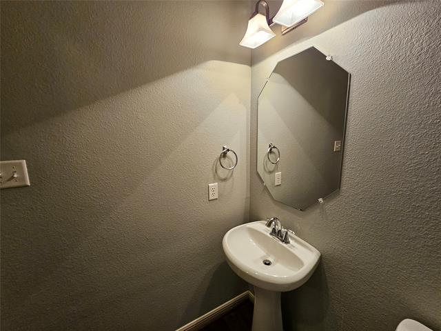 Building Photo - 8627 Calvin Rd