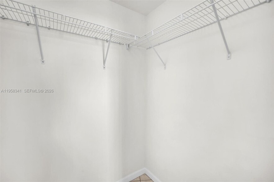 Building Photo - 19501 W Country Club Dr