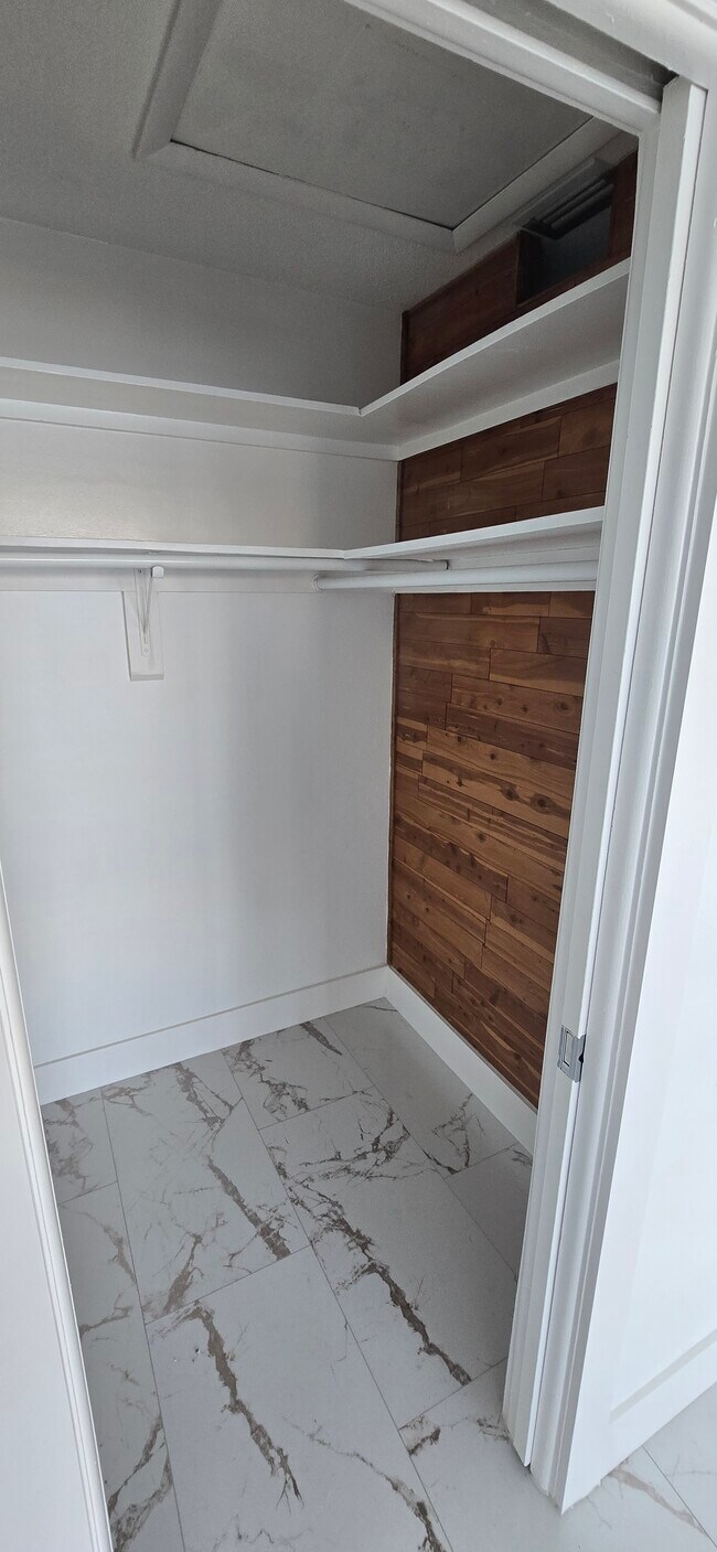 Building Photo - 301 22nd St