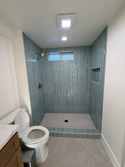 Building Photo - 3128 38th St