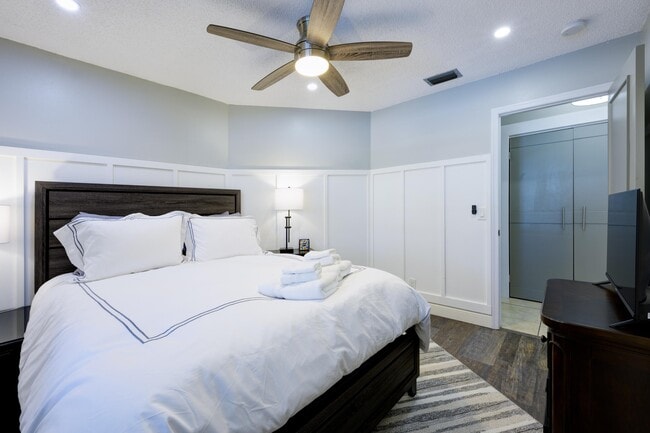Building Photo - 11577 Anhinga Dr