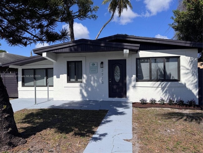 Primary Photo - 2713 NW 6th Ct