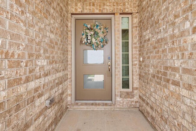 Building Photo - 6915 Twilight Elm Trace