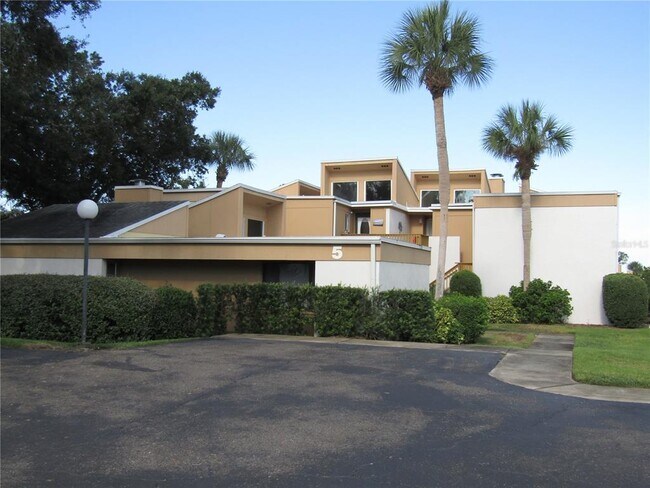 Building Photo - 1051 S Highland St