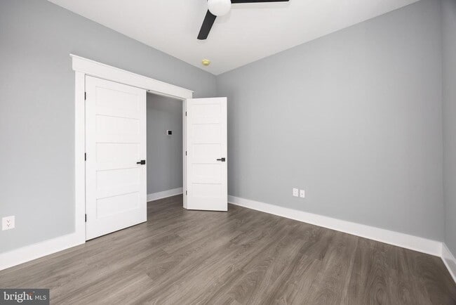 Building Photo - 5692 King Stuart Dr