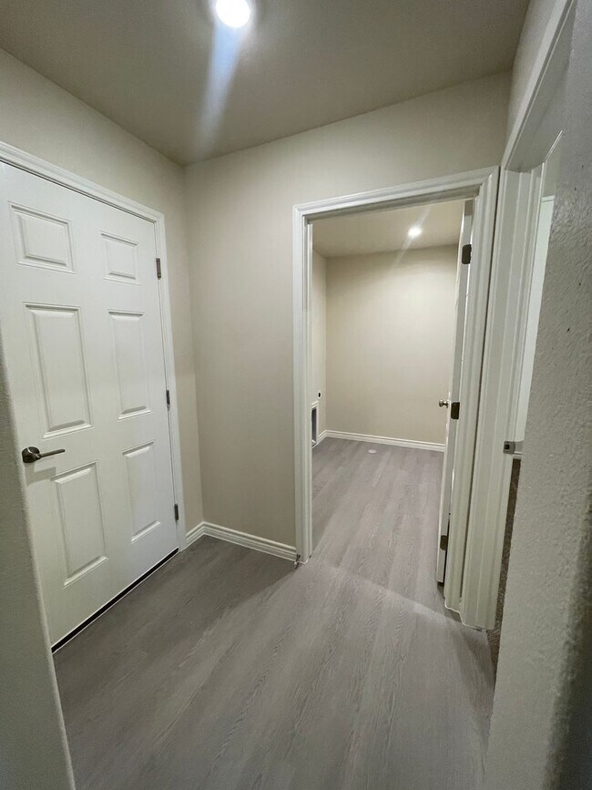 Building Photo - Limited-Time Move-In Special!