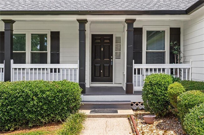 Building Photo - 140 Grayland Creek Dr