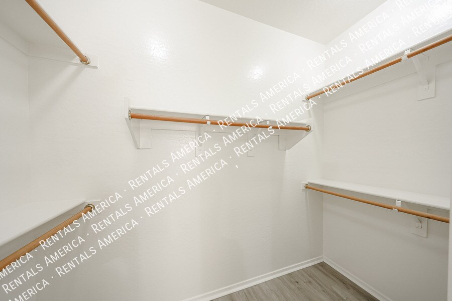 Building Photo - 19407 E Canary Way