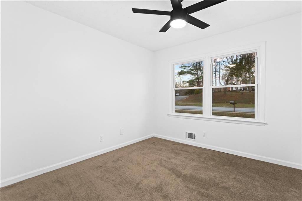 Building Photo - 2304 S Hairston Rd