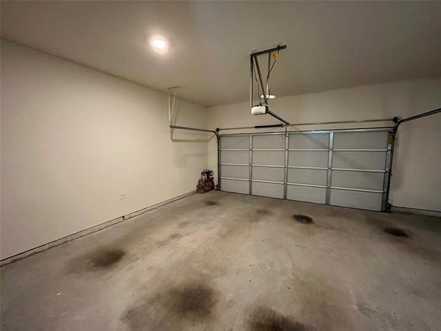 Building Photo - 7200 San Saba Dr