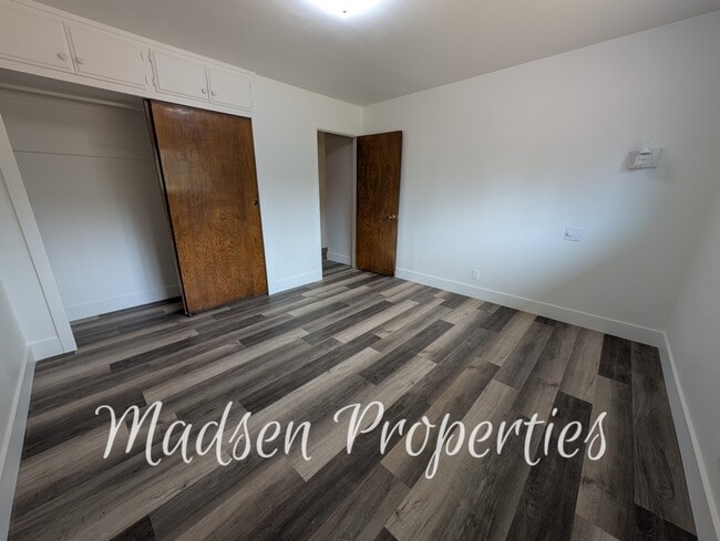 Building Photo - 6231 Pebble Ln
