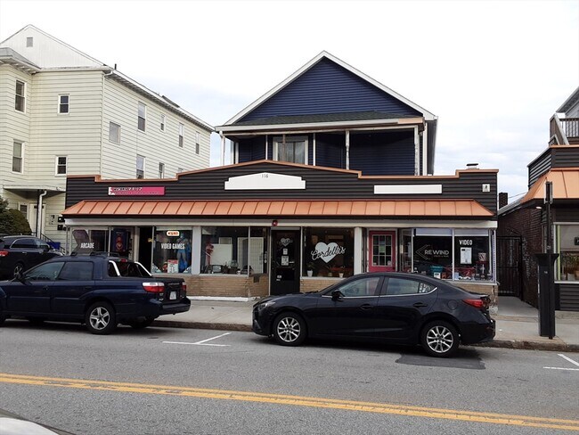 Building Photo - 116 June St