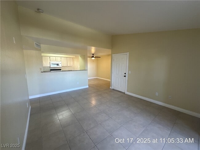 Building Photo - 1150 N Buffalo Dr