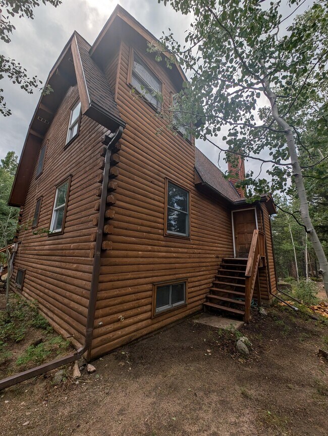 Primary Photo - 3137 Ridge Rd