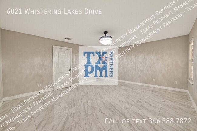 Building Photo - 6021 Whispering Lakes Dr