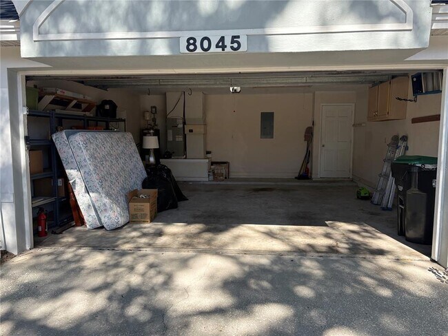 Building Photo - 8045 Landgrove Ct