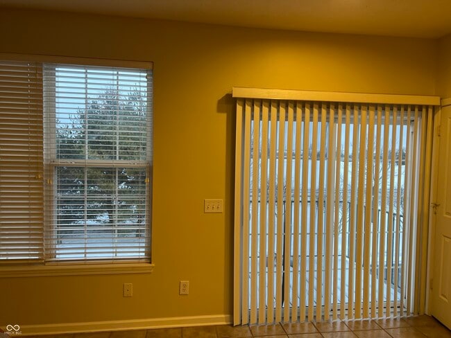 Building Photo - 3522 Golden Gate Dr N