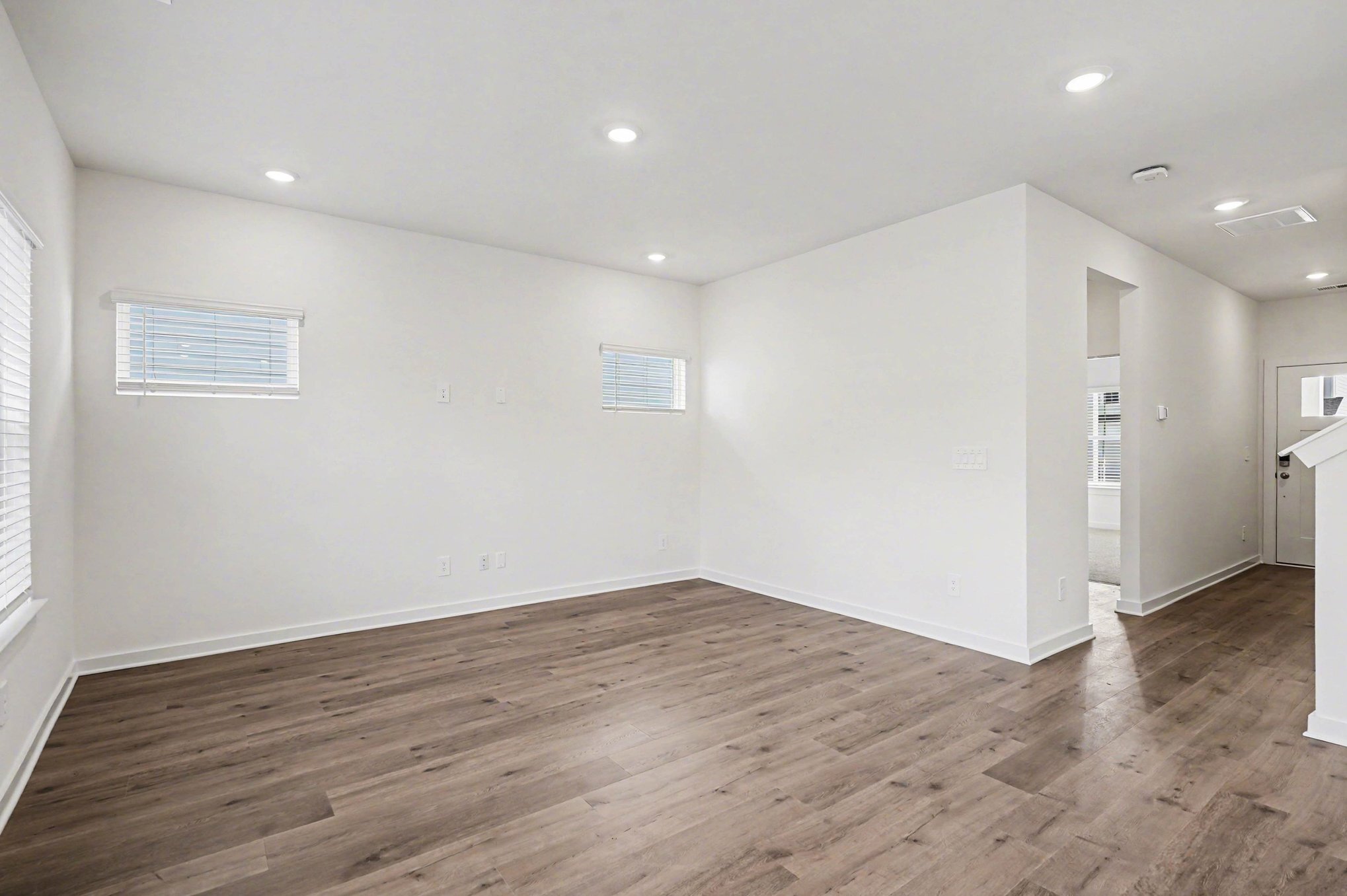 Building Photo - 1933 Mahala Dr