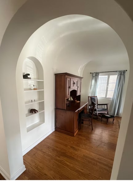 Living room - 1238 Meadowbrook Ave