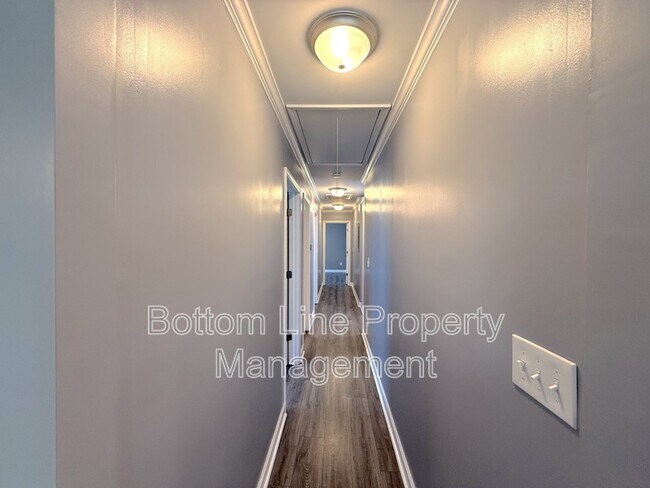 Building Photo - 1216 Jackson Rd