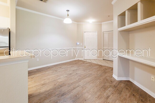 Building Photo - 2/2 Condo in Millenia Available Now