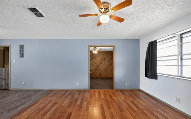 Building Photo - 604 Fegan St