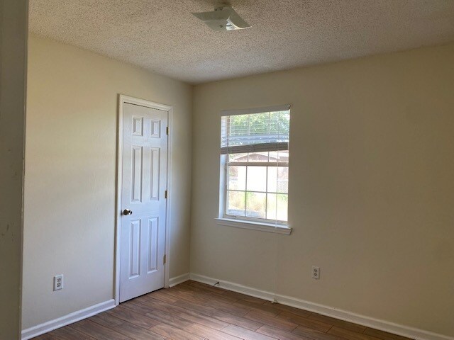 Building Photo - 1446 Harrier Hollow