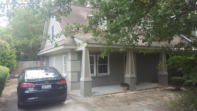 Building Photo - Renovated 3 BD, 2 BA Home in Avondale
