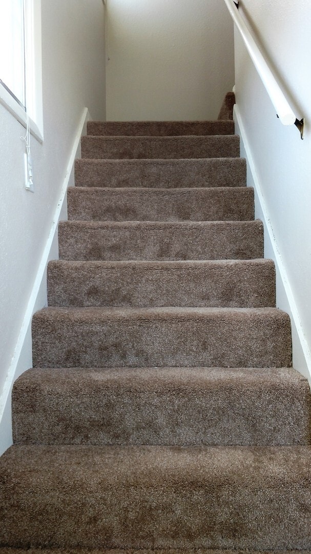 Building Photo - 2+ Bedroom Home in Laurel - Minutes Away From Billings, Easy Access to I90!