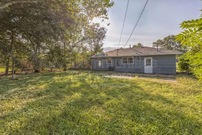 Building Photo - 6419 Belarbor St