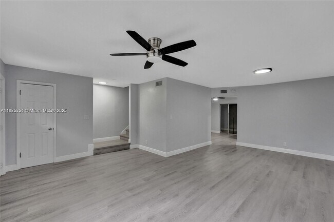 Building Photo - 5963 NW 25th Ct