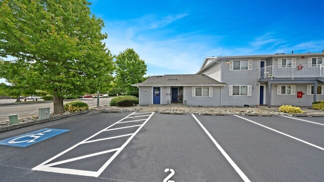 Building Photo - 101 S Oak Harbor St